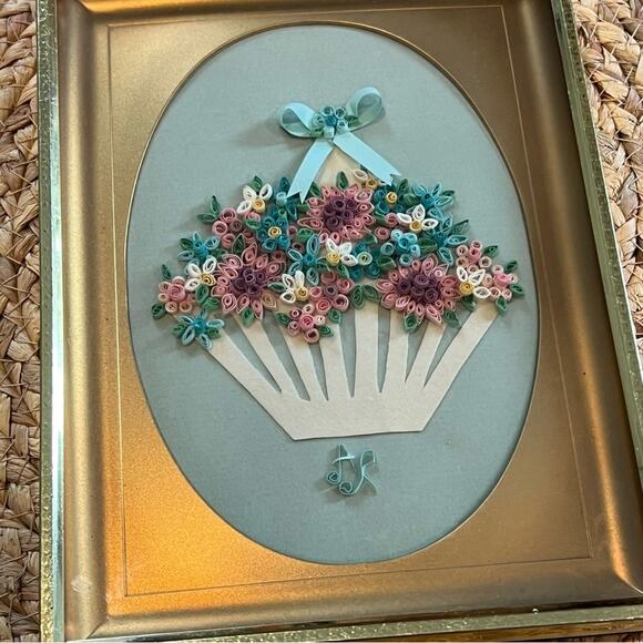 Vintage Quill Art Quilling Paper Swirl Basket of Flowers Gold Framed Handmade - Picture 4 of 16